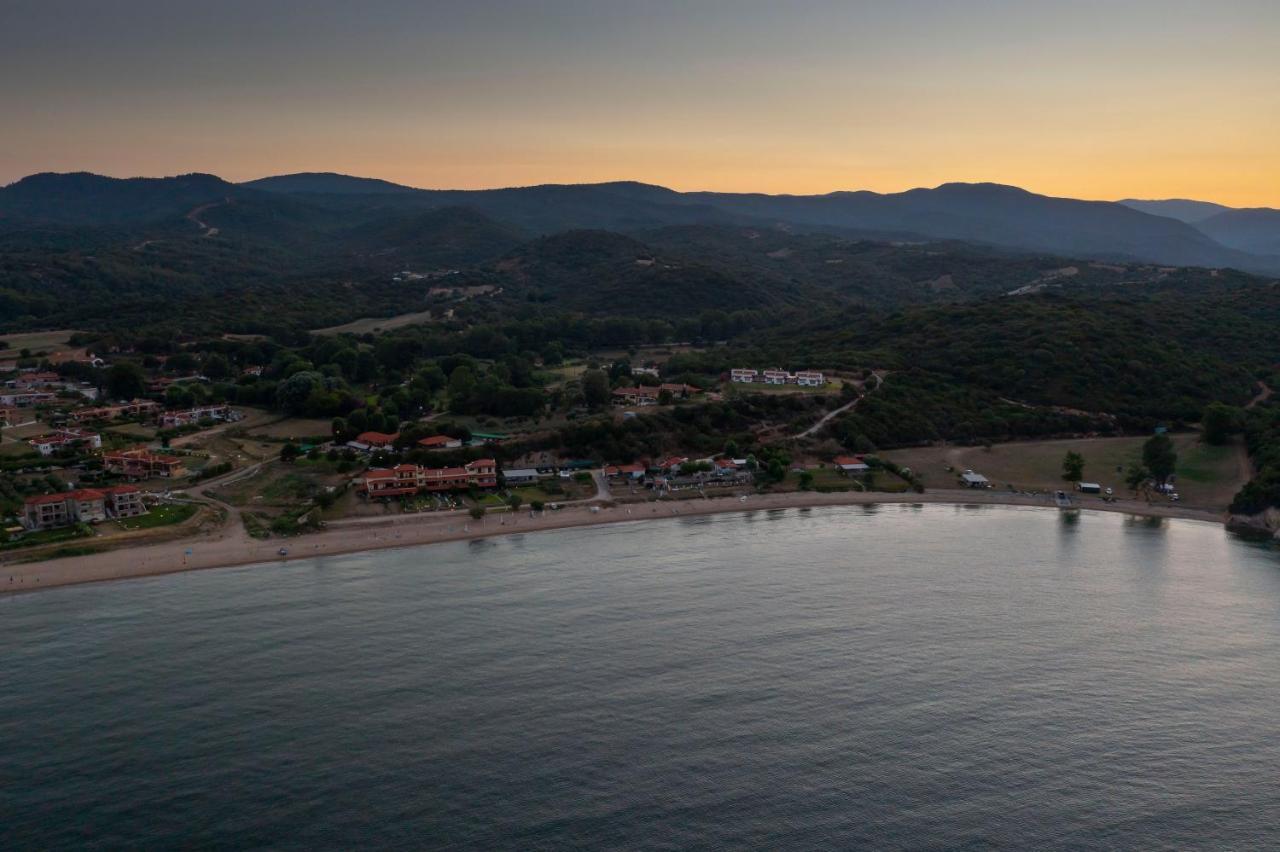 Katevi Luxury Seafront Villa Ierissos Exterior photo