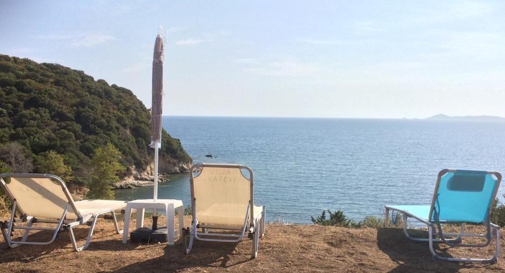 Katevi Luxury Seafront Villa Ierissos Exterior photo